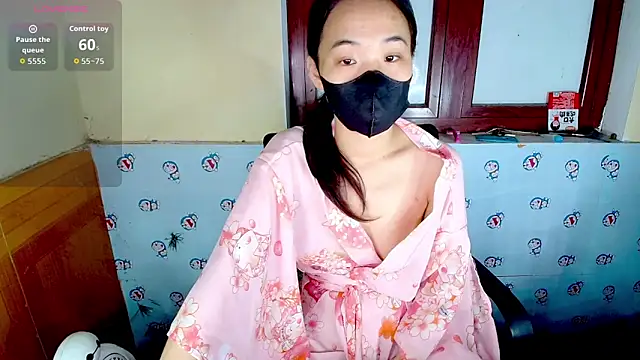   Saphia   online show from 04.16.26