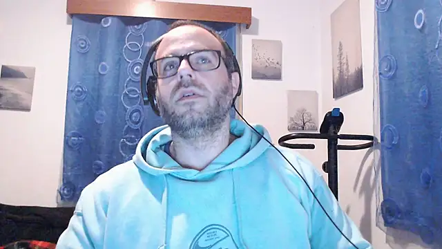 Snapshot of ravingr4d4 chatting on 01.27.25 ravingr4d4 online show from 01.27.25