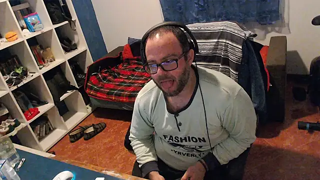 Snapshot of ravingr4d4 chatting on 01.30.25 ravingr4d4 online show from 01.30.25