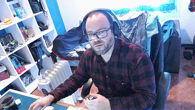 Snapshot of ravingr4d4 chatting on 01.31.25 ravingr4d4 online show from 01.31.25