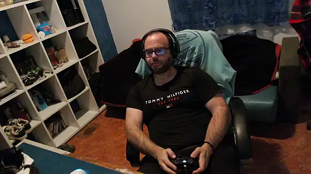 Snapshot of ravingr4d4 chatting on 02.04.25 ravingr4d4 online show from 02.04.25