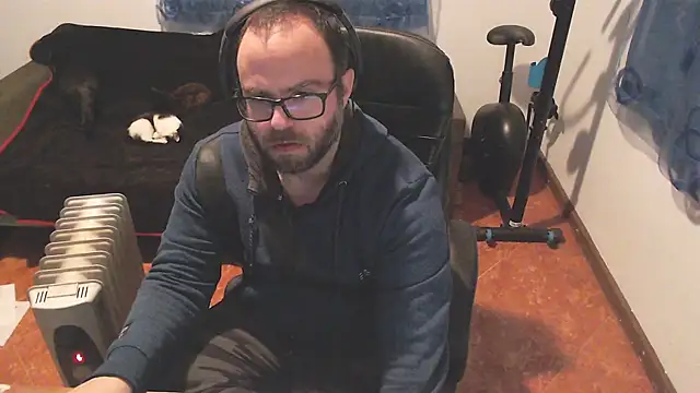 Snapshot of ravingr4d4 chatting on 02.14.25 ravingr4d4 online show from 02.14.25