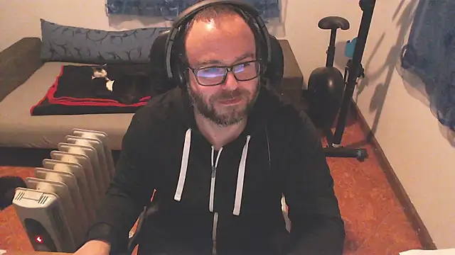 Snapshot of ravingr4d4 chatting on 02.15.25 ravingr4d4 online show from 02.15.25