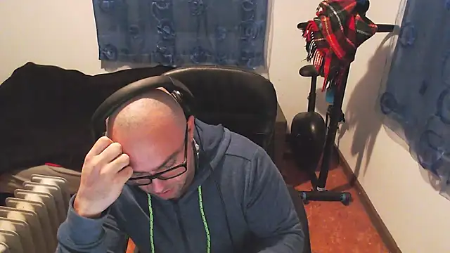 Snapshot of ravingr4d4 chatting on 02.19.25 ravingr4d4 online show from 02.19.25