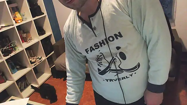 Snapshot of ravingr4d4 chatting on 02.21.25 ravingr4d4 online show from 02.21.25
