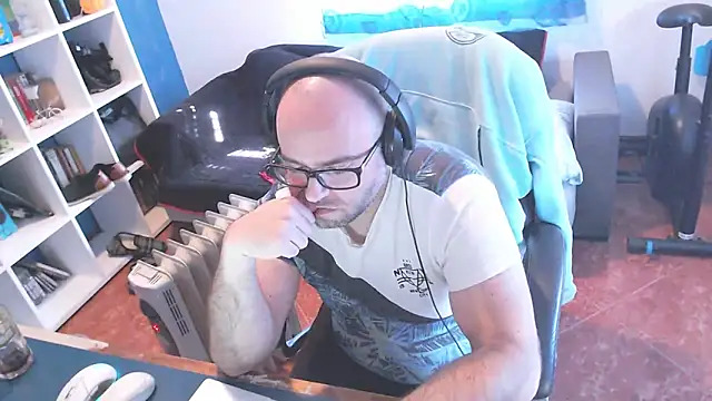 Snapshot of ravingr4d4 chatting on 02.25.25 ravingr4d4 online show from 02.25.25
