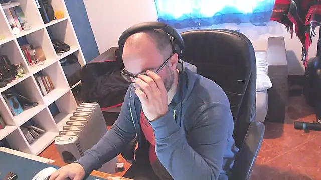 Snapshot of ravingr4d4 chatting on 03.06.25 ravingr4d4 online show from 03.06.25