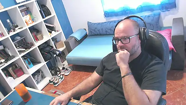 Snapshot of ravingr4d4 chatting on 09.13.25 ravingr4d4 online show from 09.13.25