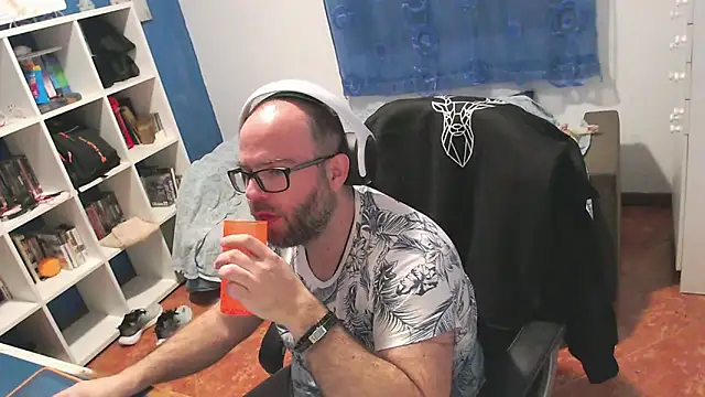 ravingr4d4 online show from 02.21.26