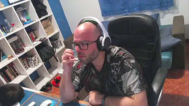 ravingr4d4 online show from 04.11.26