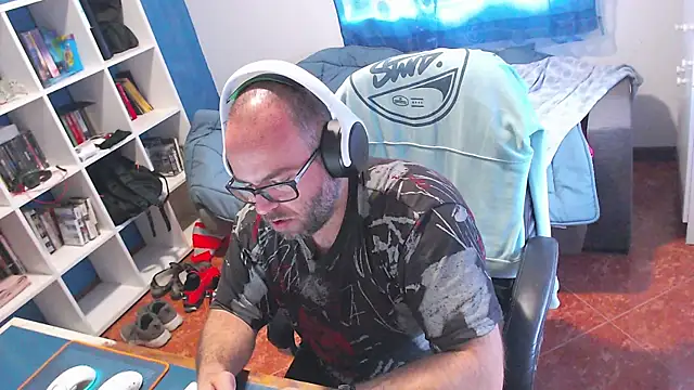 ravingr4d4 online show from 05.12.26