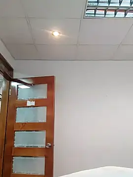 Snapshot of Daniela77771 chatting on 02.04.25 Daniela77771 online show from 02.04.25