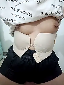 SweetGirl2k2 online show from 09.17.25