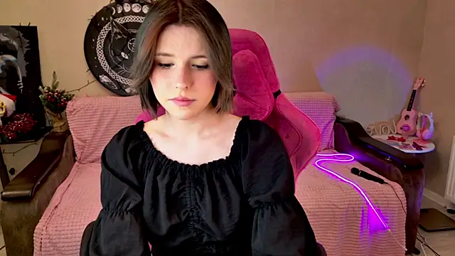 Snapshot of Alisa_Black_Star chatting on 01.12.25 Alisa Black Star online show from 01.12.25