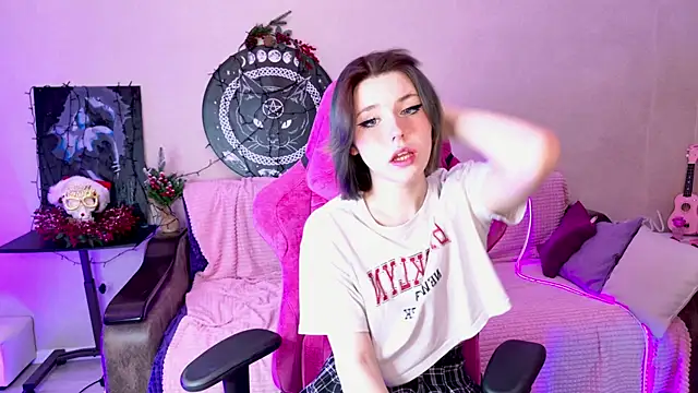 Snapshot of Alisa_Black_Star chatting on 01.18.25 Alisa Black Star online show from 01.18.25