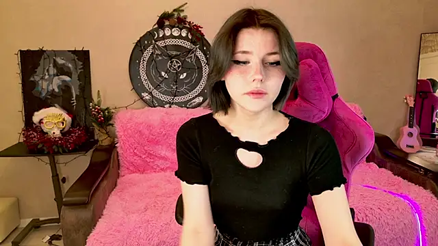 Snapshot of Alisa_Black_Star chatting on 01.24.25 Alisa Black Star online show from 01.24.25