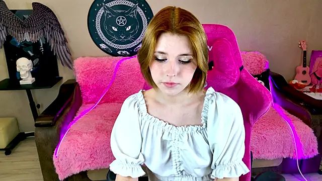 Snapshot of Alisa_Black_Star chatting on 03.05.25 Alisa Black Star online show from 03.05.25