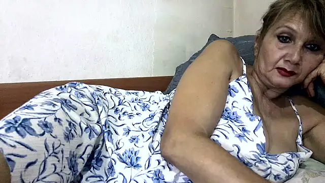 Snapshot of Andra_Love chatting on 10.10.25 Andra Love online show from 10.10.25