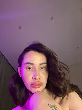 Yunasi online show from 10.20.25