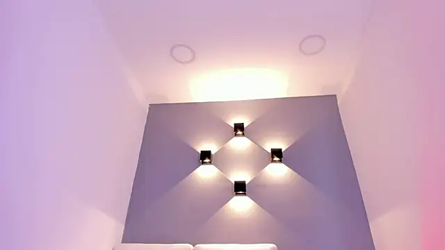 sophiarossee  online show from 01.14.25