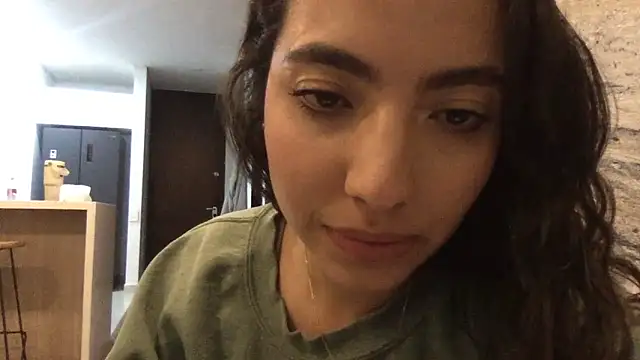 Sophi  a online show from 04.06.26