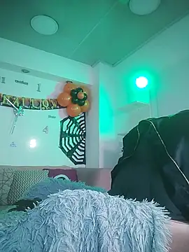 CaroFisher online show from 10.08.25