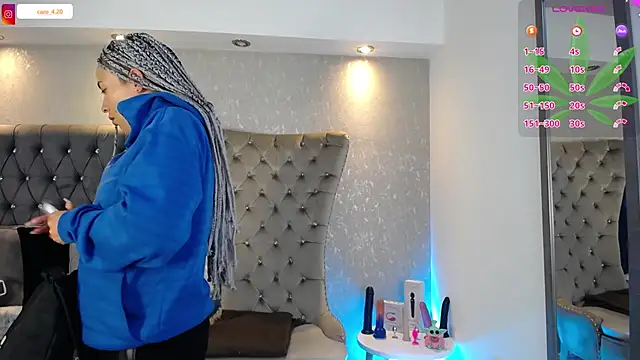 Snapshot of CaroFisher chatting on 01.16.26 CaroFisher online show from 01.16.26