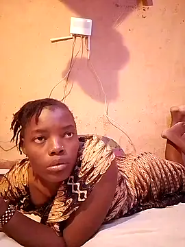 cute naimah online show from 10.26.25