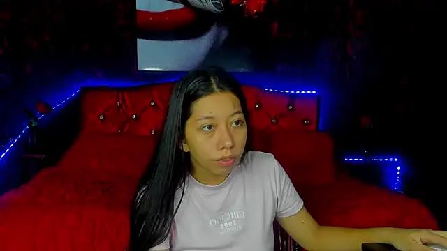 sexylaurita online show from 12.14.24