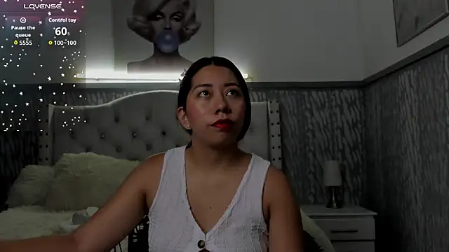 sexylaurita online show from 03.27.26