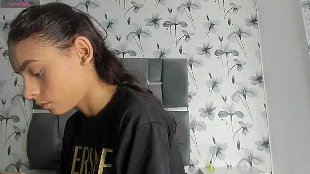 Ehotloveaxxx online show from 12.18.24