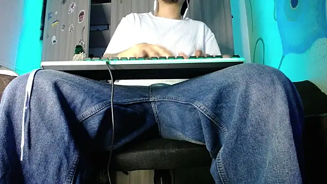 zacwatson  online show from 12.15.24