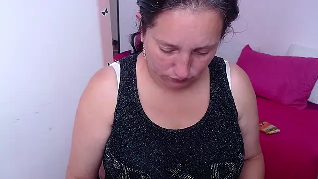 CristialJones  online show from 01.10.26