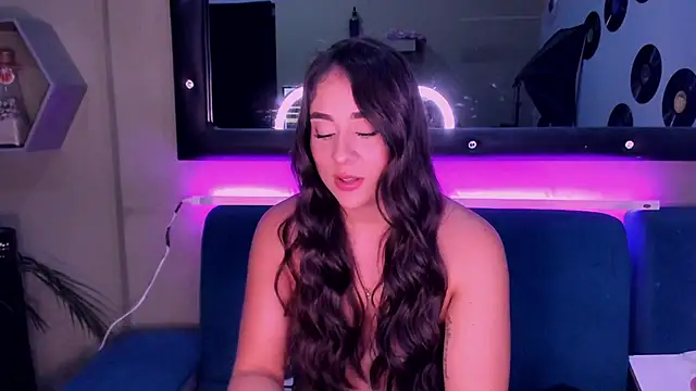 Sussy Bell01 online show from 12.12.24