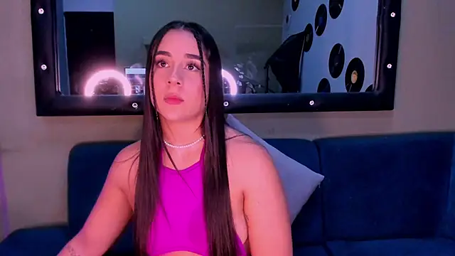 Sussy Bell01 online show from 12.18.24