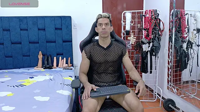 JoseRumbero26 online show from 11.05.25