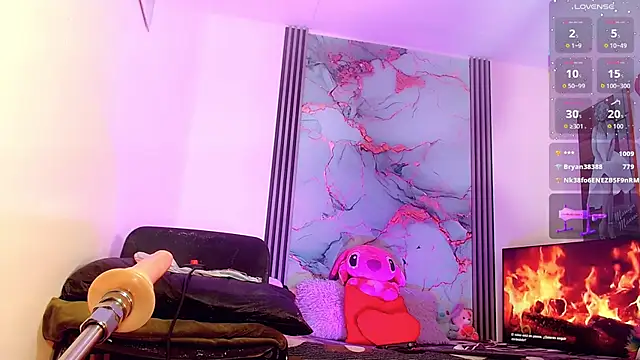  ChanellR  online show from 10.17.25