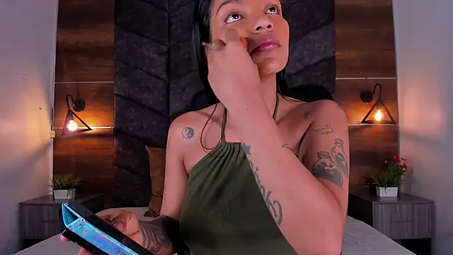 Snapshot of rachellmartinez chatting on 01.24.25 rachellmartinez online show from 01.24.25