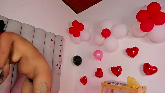 Snapshot of rachellmartinez chatting on 02.15.25 rachellmartinez online show from 02.15.25