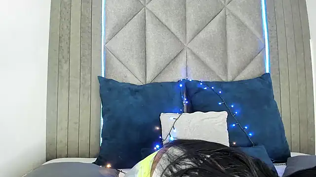 Snapshot of rachellmartinez chatting on 03.22.25 rachellmartinez online show from 03.22.25