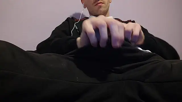  Hocthus  online show from 02.09.25