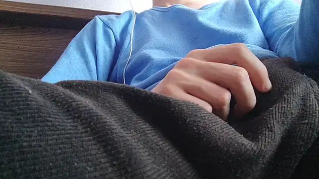  Hocthus  online show from 03.09.25