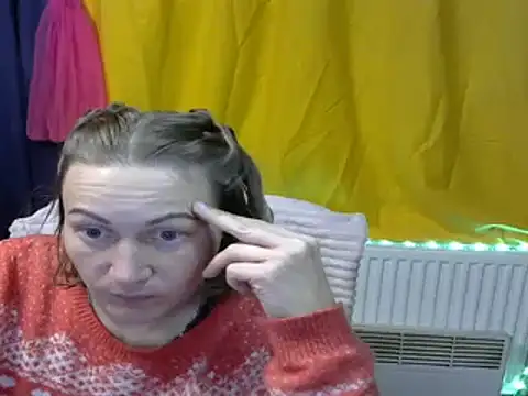 Snapshot of wLESLYMOSw chatting on 12.04.24 wLESLYMOSw online show from 12.04.24