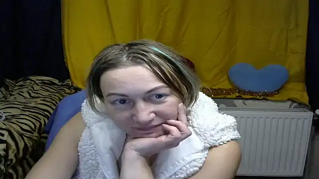 Snapshot of wLESLYMOSw chatting on 01.03.25 wLESLYMOSw online show from 01.03.25