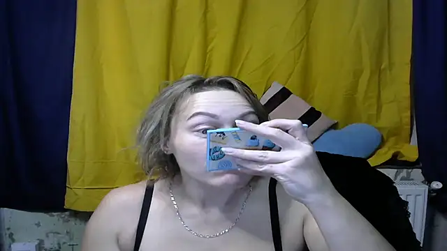 Snapshot of wLESLYMOSw chatting on 01.10.25 wLESLYMOSw online show from 01.10.25