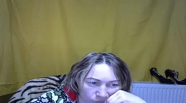 Snapshot of wLESLYMOSw chatting on 01.25.25 wLESLYMOSw online show from 01.25.25