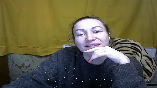 Snapshot of wLESLYMOSw chatting on 02.07.25 wLESLYMOSw online show from 02.07.25