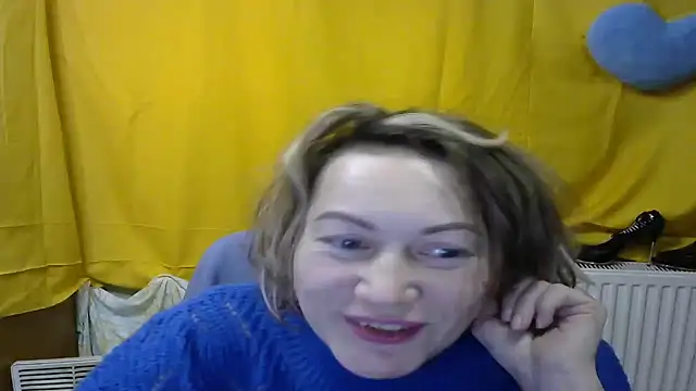 Snapshot of wLESLYMOSw chatting on 02.15.25 wLESLYMOSw online show from 02.15.25