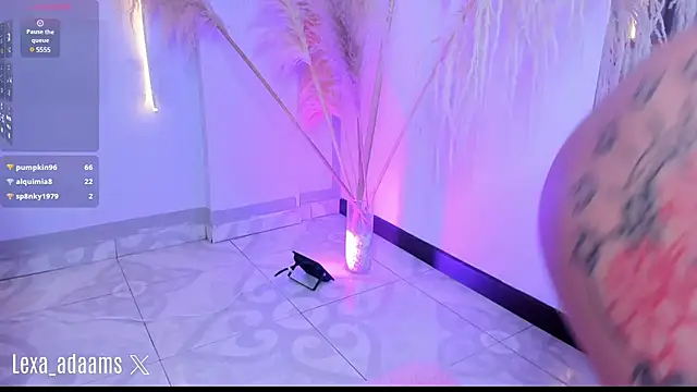 LexaAdams online show from 02.15.25