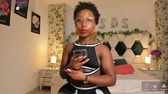 EmmaSanzz  online show from 01.09.25